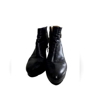 DKNY-Black Leather Ankle Boots